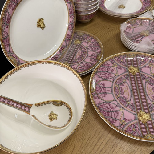 Versace Rosenthal La Scala Del Palazzo Rosa 32-Piece Dinnerware Set new, bone china