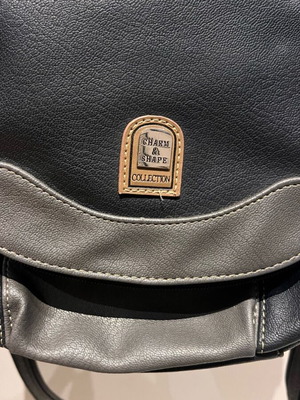 Charm & Shape bag like new