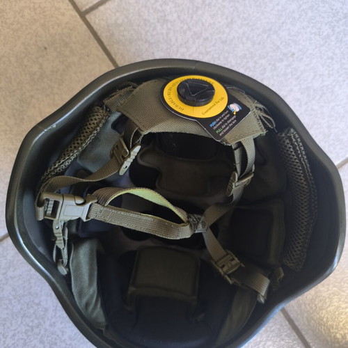 Airsoft plastic military helmet like new with new interior and BOA dialer