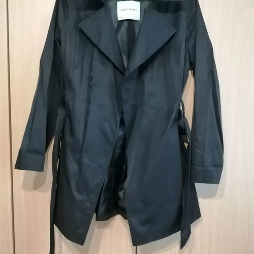 Καμπαρντίνα Zara μεταχειρισμένη, μέγεθος L, μαύρη με ζώνη