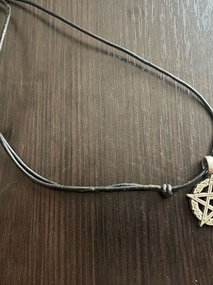 Necklace like new