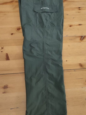 Columbia Omni-Shade cargo παντελόνι πεζοπορίας σε λαδί, 40W x 34L