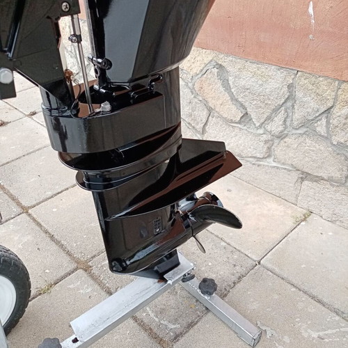 Mercury 9.9 HP outboard engine, 4-stroke, short shaft