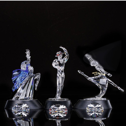 Swarovski SCS Magic of Dance Collectible Set like new with boxes and bases