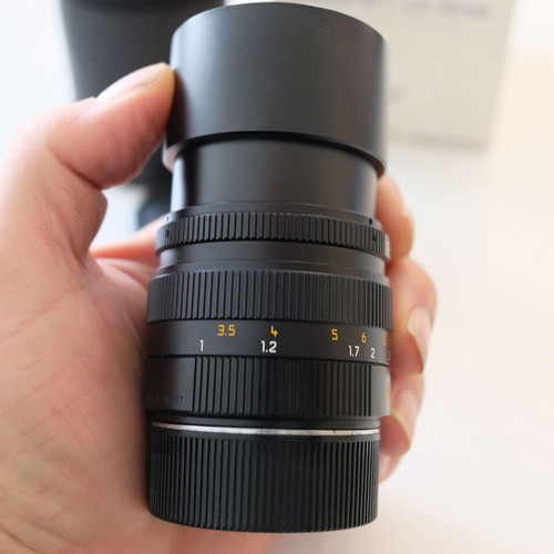 Leica Elmarit M 90mm f/2.8 Black E46 MF lens like new