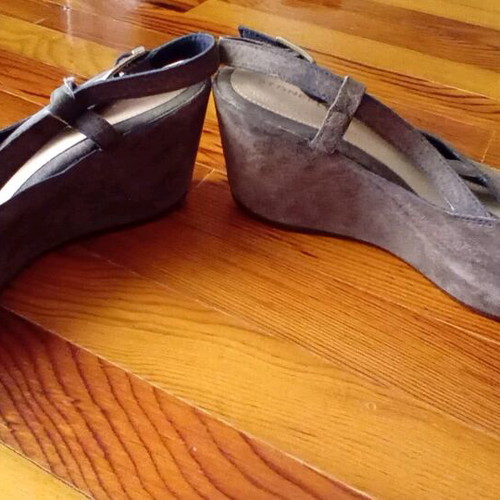 Stonefly gray sandals size 37 like new