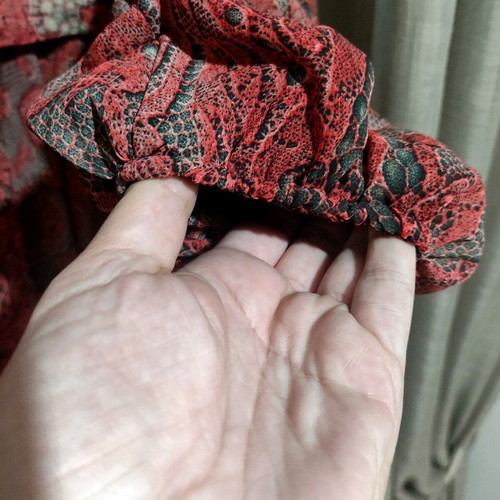 Red wrap dress like new, midi with belt and removable pads