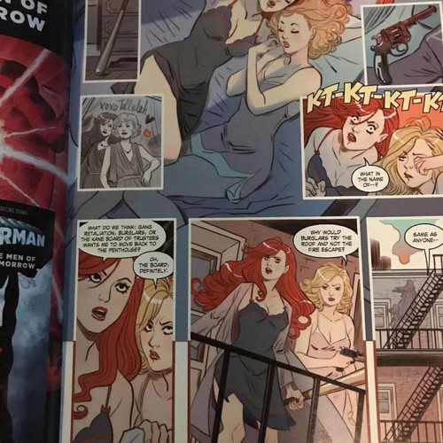 DC Comics Bombshells #1 "United for Victory" comic new, English