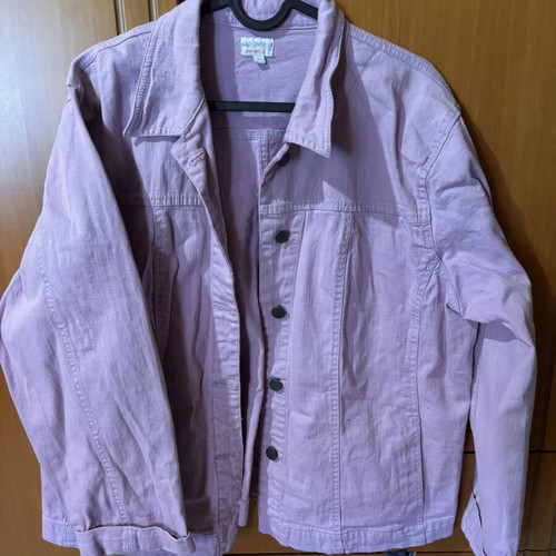 Pink denim jacket like new, sizes M/L
