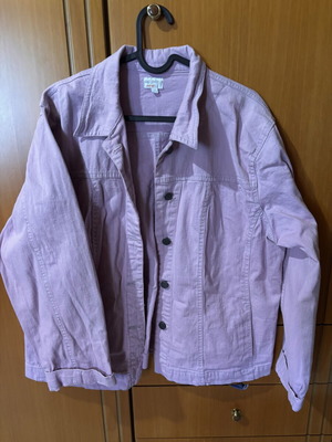 Pink denim jacket like new, sizes M/L
