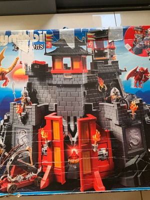 Playmobil Dragons 5479 & 5484 used, castle with dragons