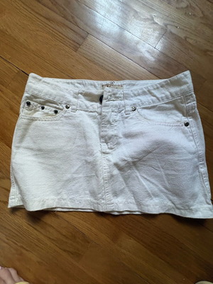 Verdi white super mini denim skirt like new, size S