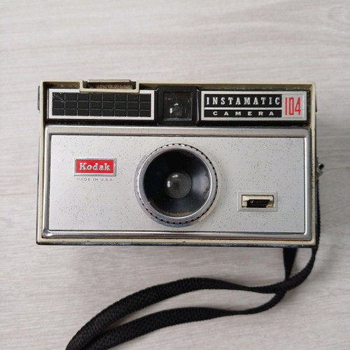 Kodak Instamatic 104 collectible camera used