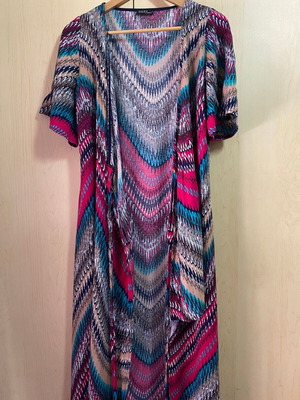 Easy Wear Long Tunic with Geometric Zigzag Print Medium like new