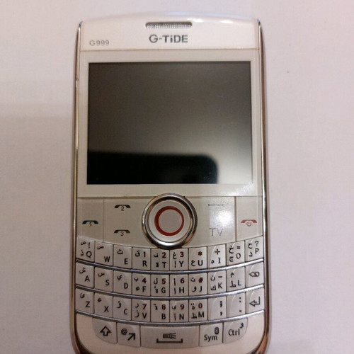 Cell phone like new with 3 sim and analog TV receiver