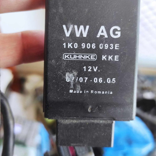 Fuel pump control unit for VW Golf 5 '04-'08 used