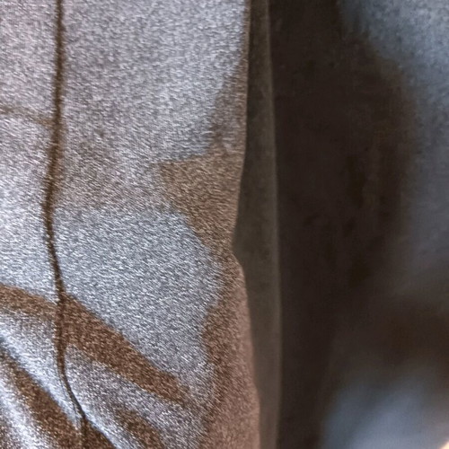 Elastic long skirt like new, gray and black with design