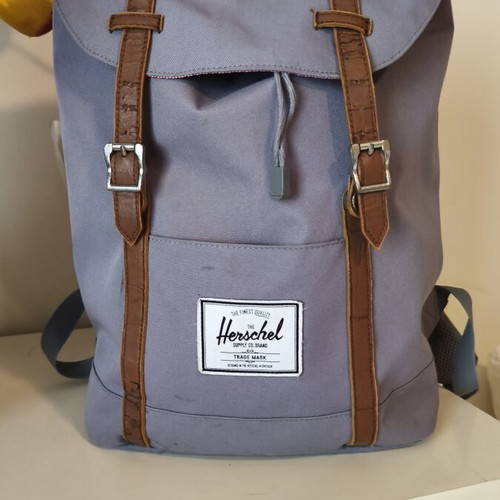 Herschel Supply Co backpack used, large gray with laptop compartment