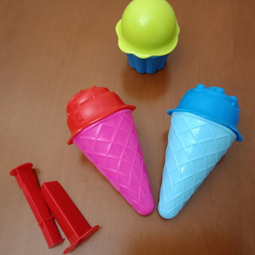 Kids' Sand Playset "Pastry Shop / Ice Cream & Cupcakes" like new, 7 pieces