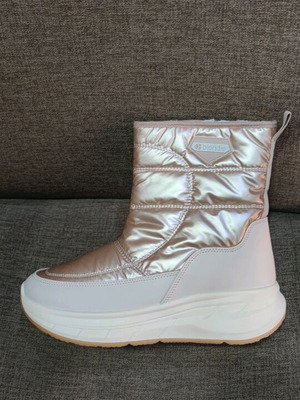 Women’s snow boots new with zipper and fur sizes 37-41