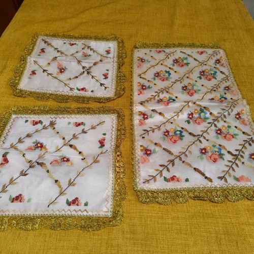 Small table runner with two antique napkins set new