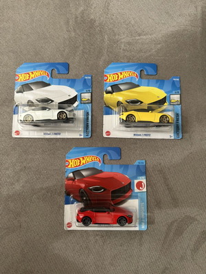 Hot Wheels Nissan Z Proto toy car lot of three