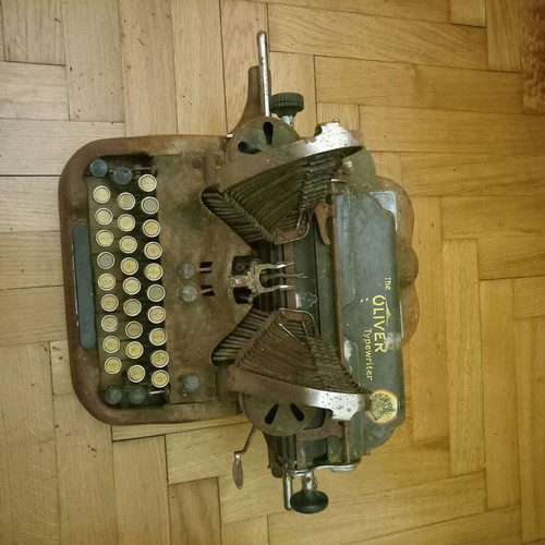 Oliver 9 Bat Wings typewriter used, 1900-1920