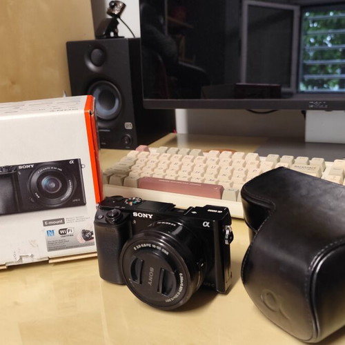 Sony a6000 camera like new with leather case and accessories
