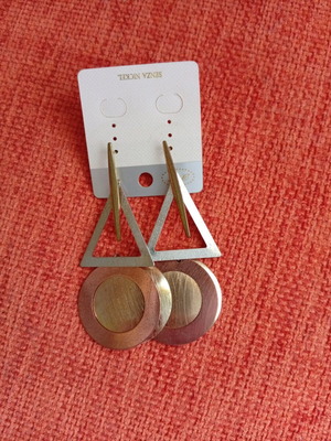 Trichroma hanging earrings new