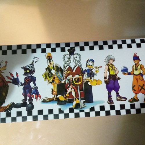 Kingdom Hearts collectible keyblade set with 8 pieces, like new