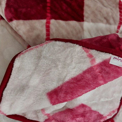 Velveteen blanket 1.60x2.20 new, available in 2 colors