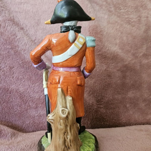 Napoleon English Officer porcelain figure like new
