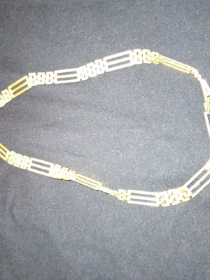 Necklace like new, excellent condition