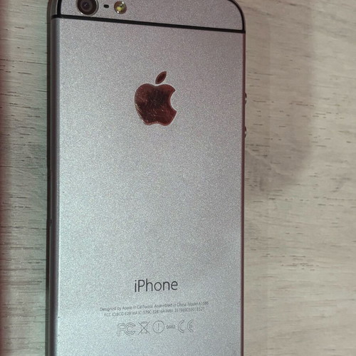 Iphone 5 used for parts with original box and accessories