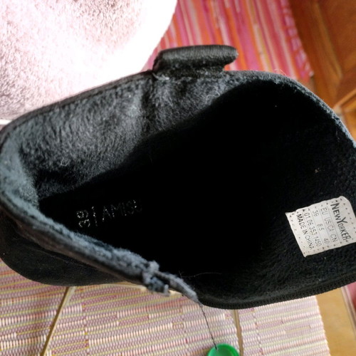 Amisu suede ankle boots like new, size 39, black