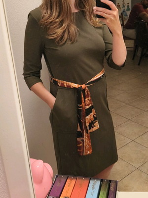 Zara khaki midi dress like new, minimalistic with pockets, size M