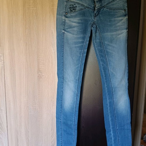 Jean Killah used, size 25 with 2 white spots