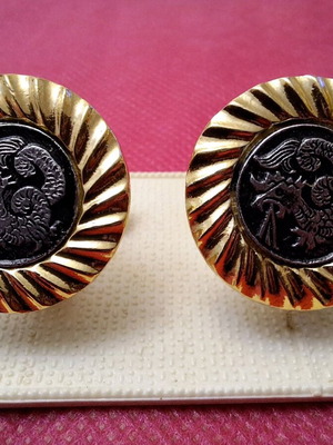 Vintage cufflinks like new, black and gold
