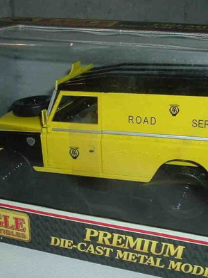 Land Rover Series III 109 Road Service Hard Top Rescue Van toy car new