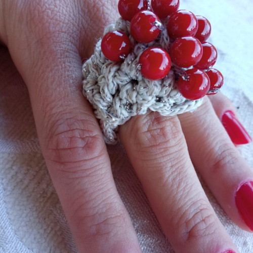 Handmade giant ring new, crocheted with elastic thread, white and red