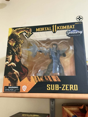 Mortal Kombat Sub Zero άγαλμα Diamond Select σαν καινούργιο