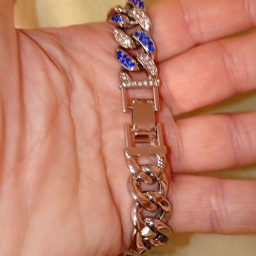 Hip-hop necklace with large blue crystal