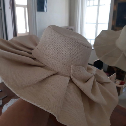 Handmade women's hat like new, beige, summer