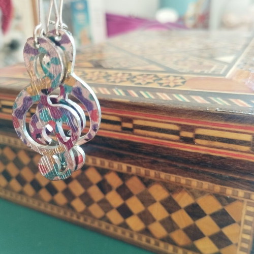 Treble clef earrings, colorful, dangle