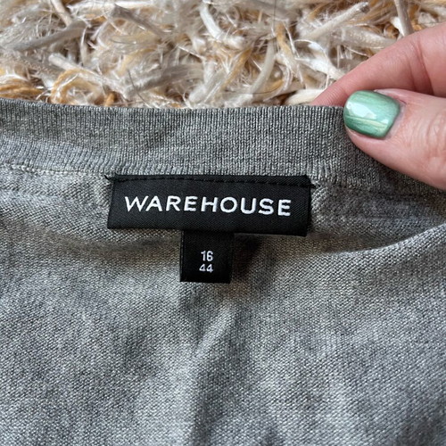 Warehouse cardigan used grey with black details and metallic buttons