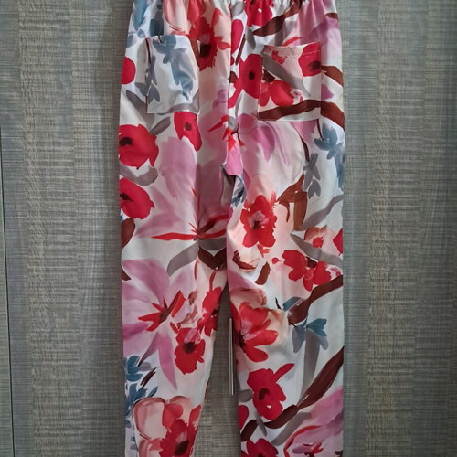 Floral pants new Shein size L multicolor