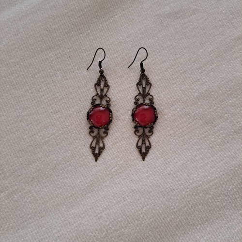 Earrings with genuine stone, new, red