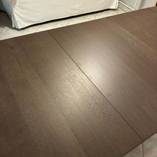 Extendable dining table up to 260cm like new