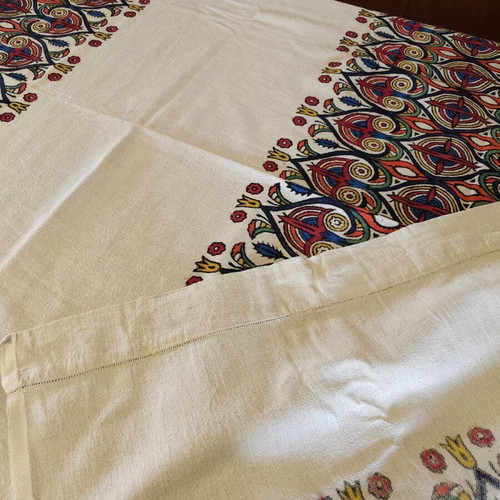 Linen batik curtain 140x245 like new without tape