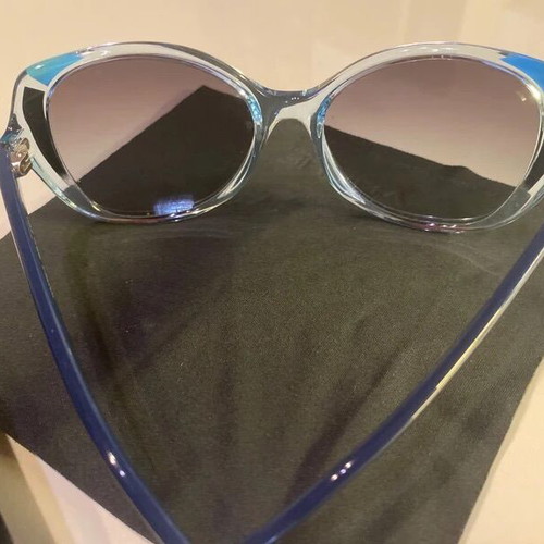 Vogue Vintage VO 2705-S Sunglasses new, black and blue butterfly